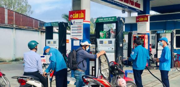 DFC điều chỉnh giá bán lẻ xăng dầu từ 15 giờ 00, ngày 08/10/2026
