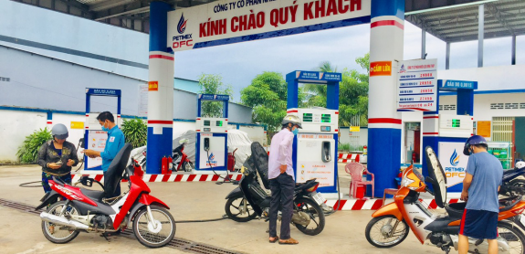DFC điều chỉnh giá bán lẻ xăng dầu từ 15 giờ 00, ngày 22/5/2025