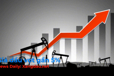 Giá dầu phiên Mỹ tăng vọt 5% do lo ngại biển thể OMICRON
